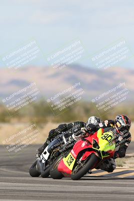 media/Nov-16-2025-Race Pace (Sun) [[8c5fa54630]]/Verified Riders/7-Turn 4 (1155am)/